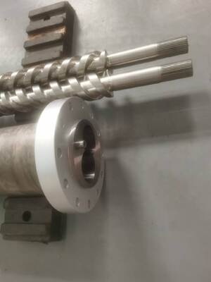 Krauss Maffei Kmd75 parallelo doppia vite e canna